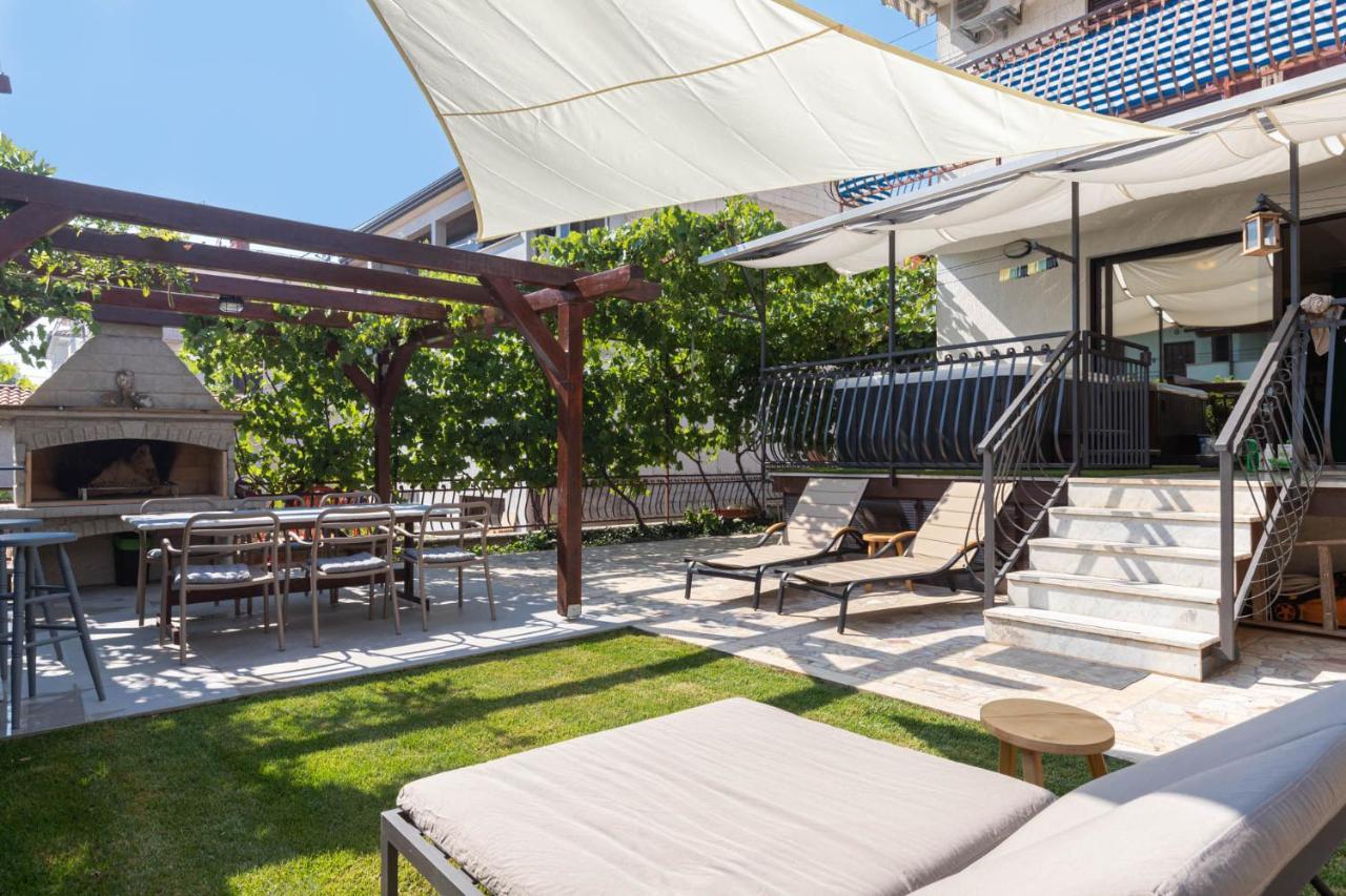 Cukerina Apartment With Whirpool & Sauna โปเรช ภายนอก รูปภาพ